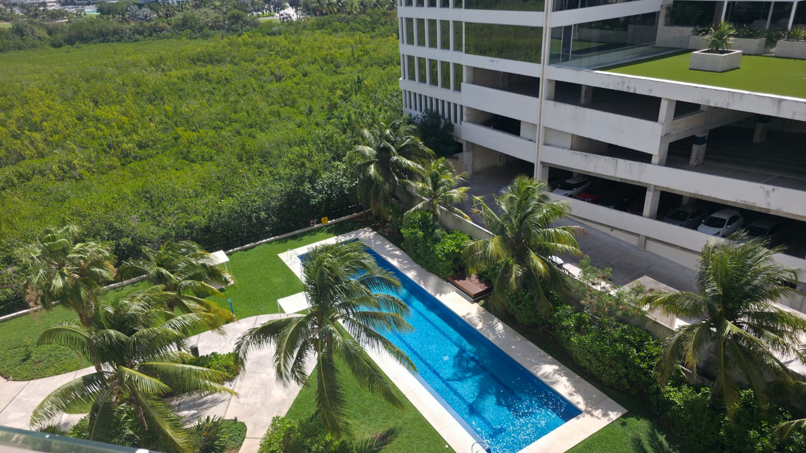 Be Tower Puerto Cancun